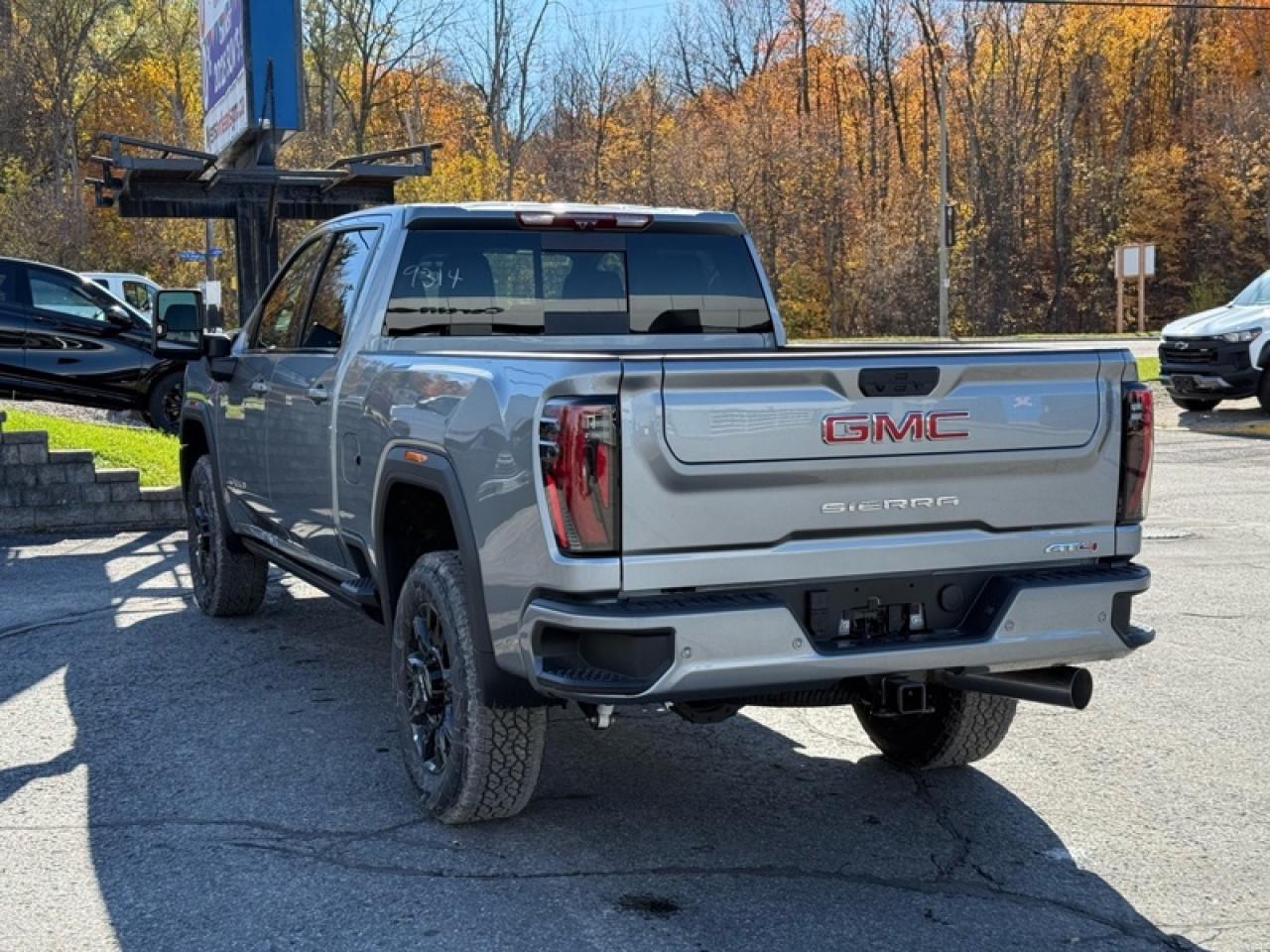 2026 GMC Sierra 3500 HD AT4  - Leather Seats Photo
