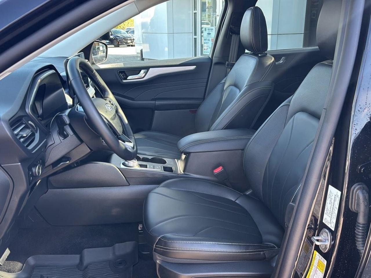 2025 Ford Escape PHEV Photo5