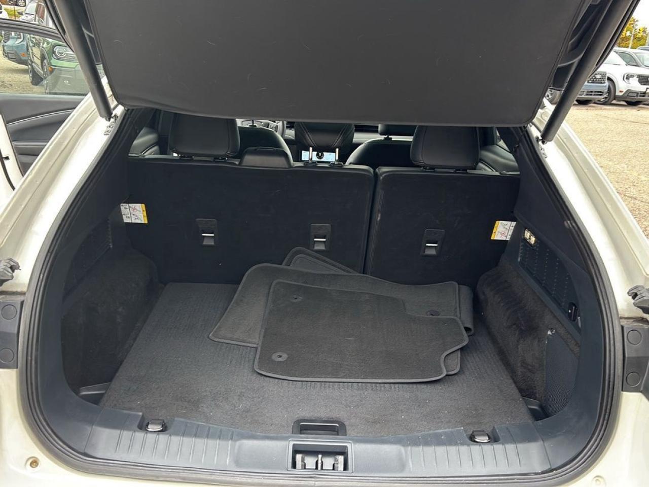 2021 Ford Mustang Mach-E Premium Photo5