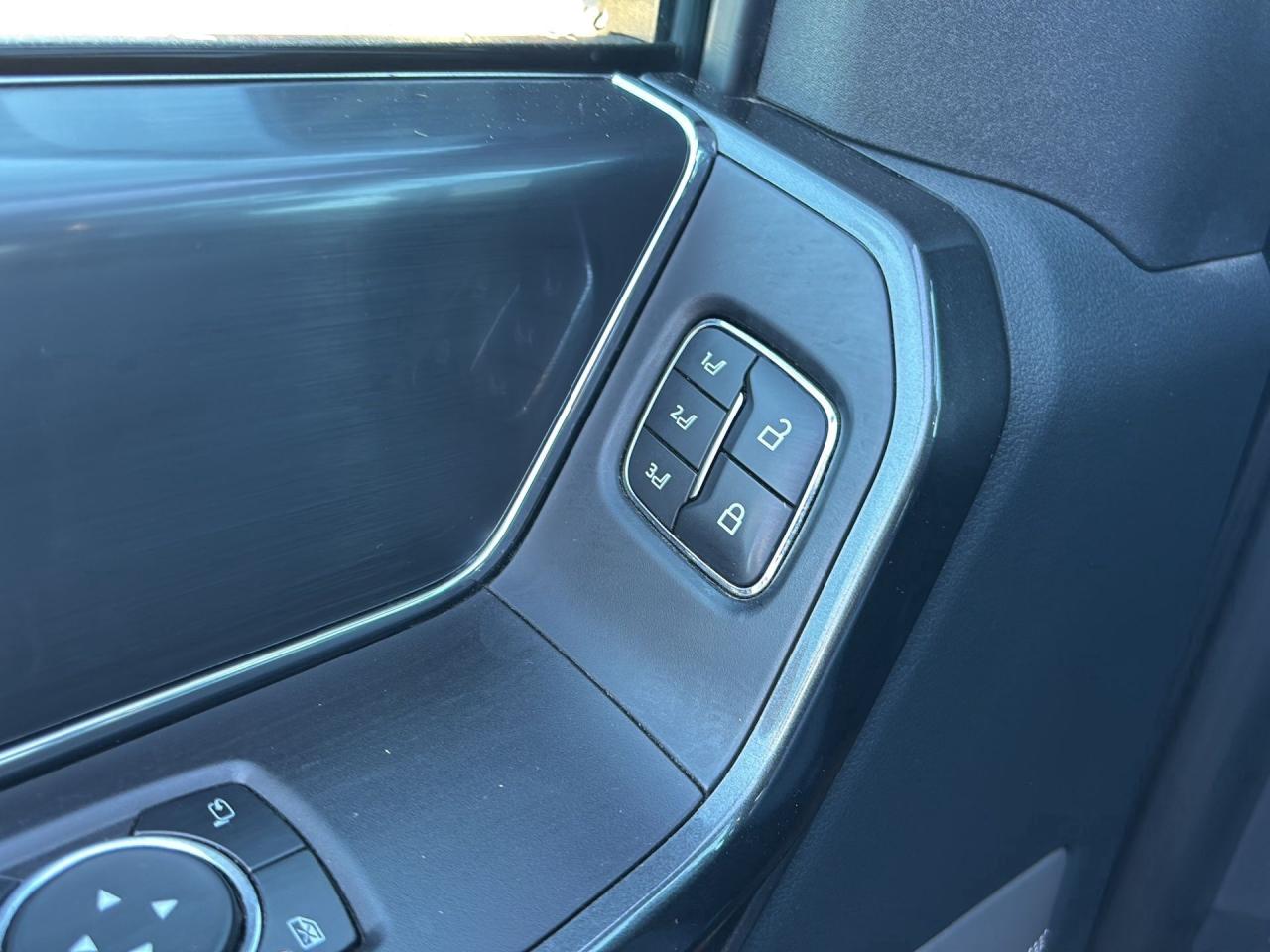 2021 Ford F-150 Lariat Photo5