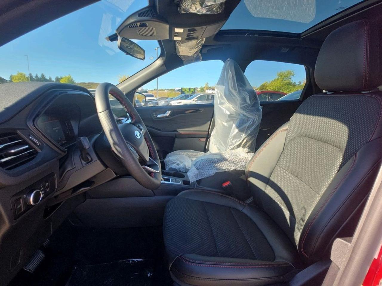 2026 Ford Escape ST-LINE, NAVIGATION, ADAPTIVE CRUISE, PANO ROOF Photo