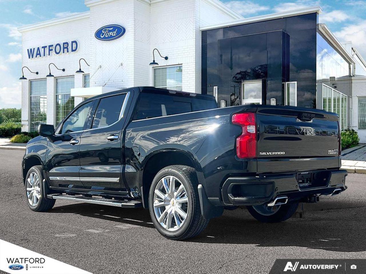 2024 Chevrolet Silverado 1500 4WD Crew Cab 147" High Country Photo3