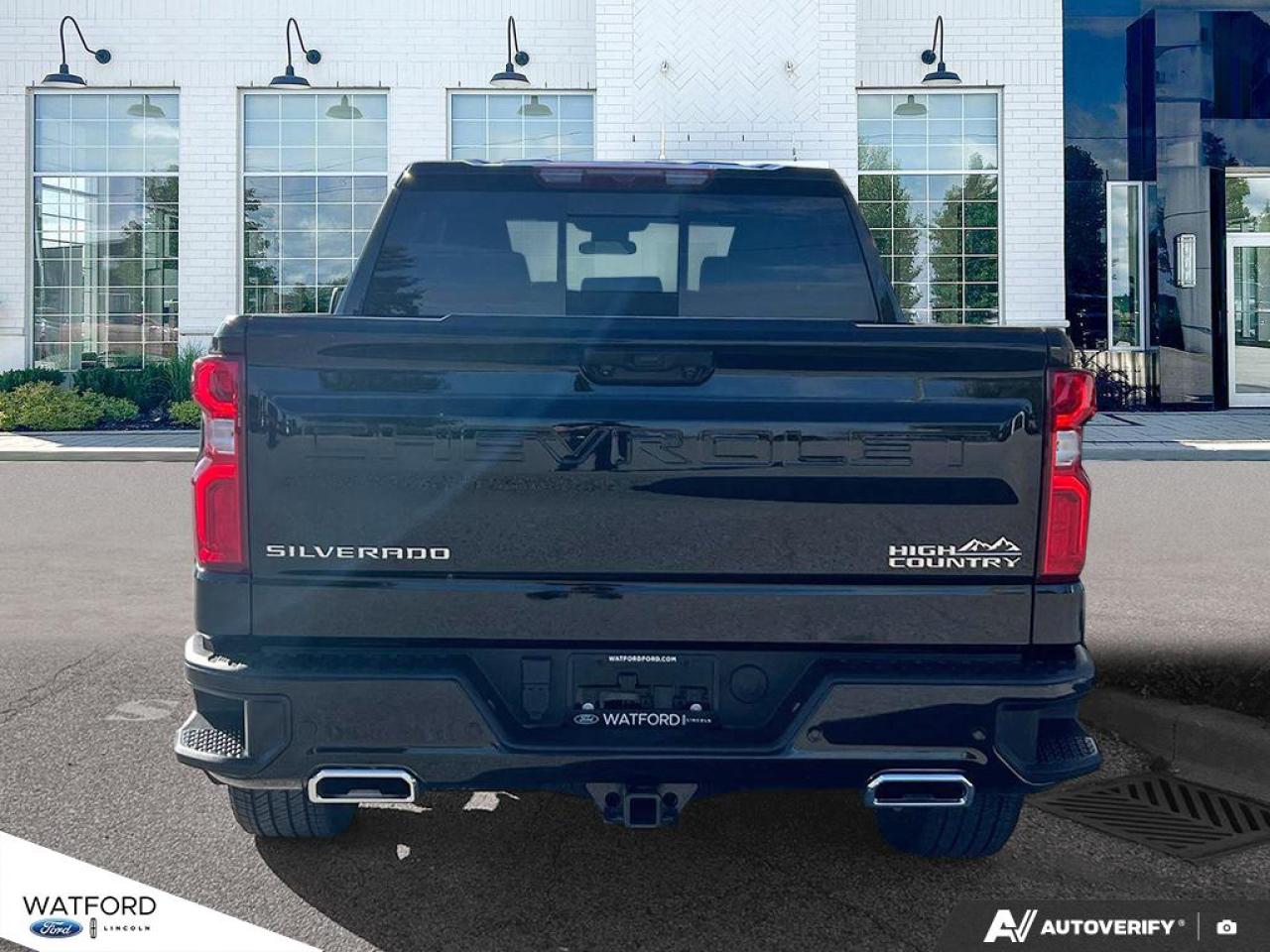 2024 Chevrolet Silverado 1500 4WD Crew Cab 147" High Country Photo4