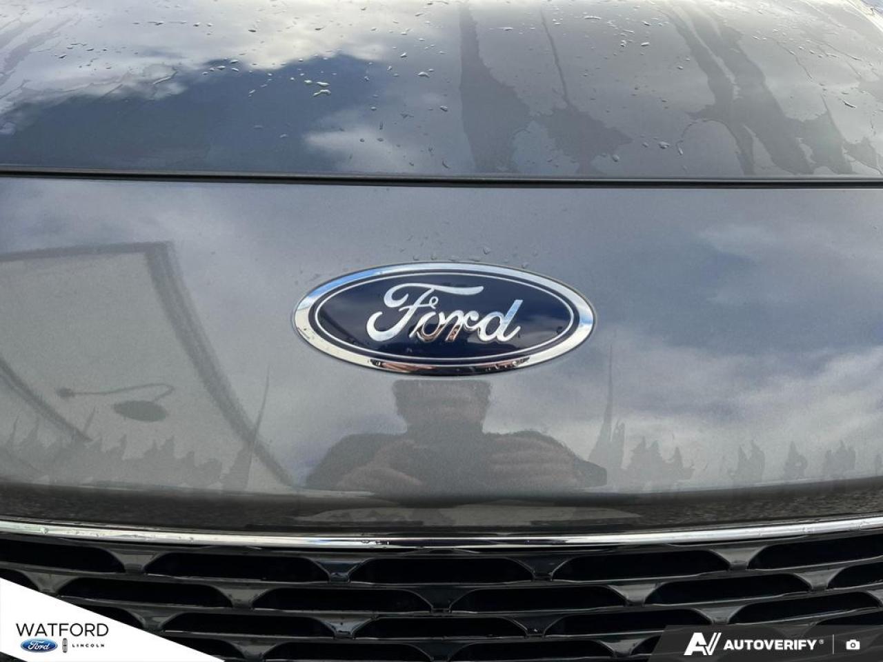 2022 Ford Escape SEL AWD Photo