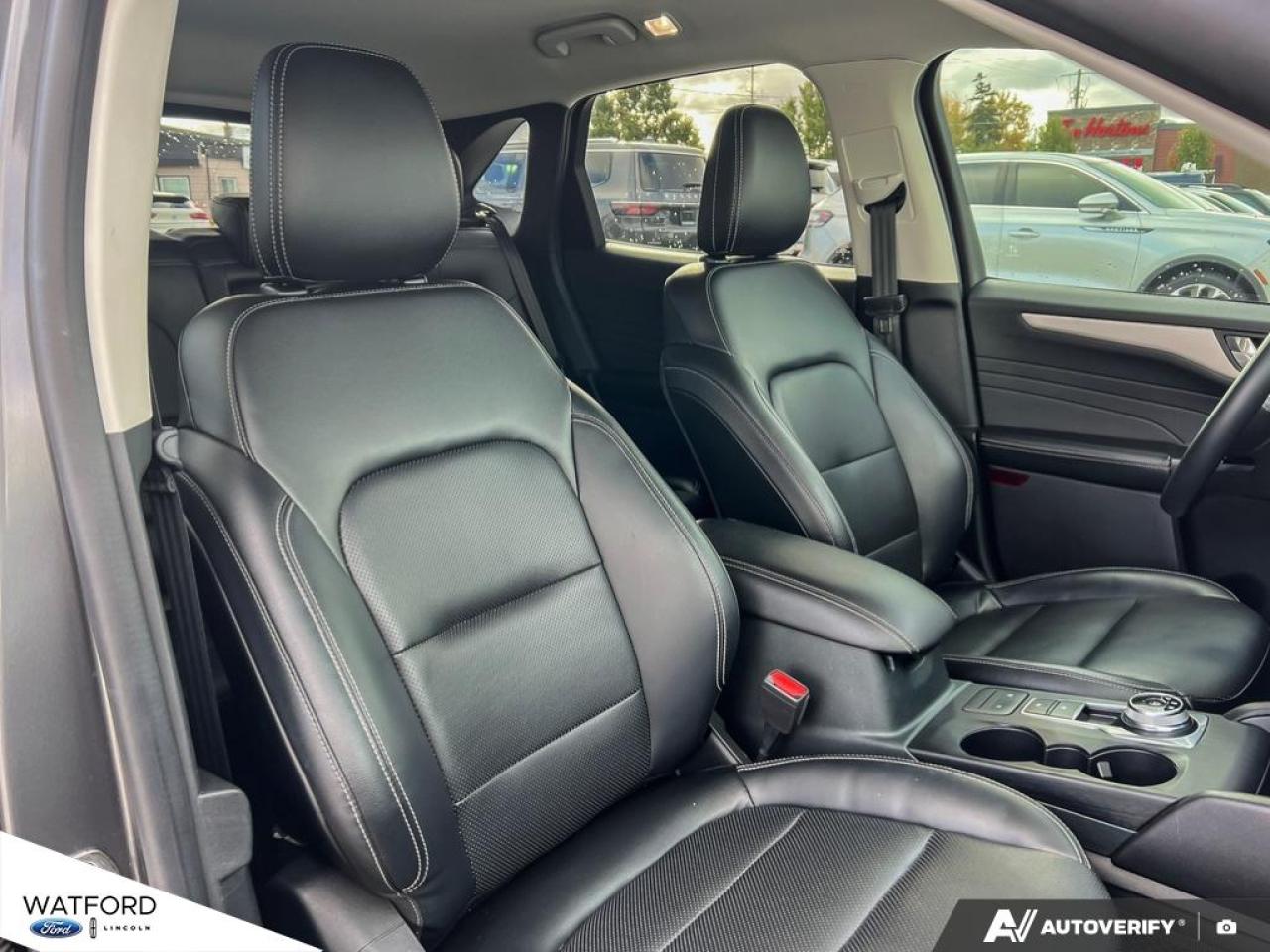 2022 Ford Escape SEL AWD Photo