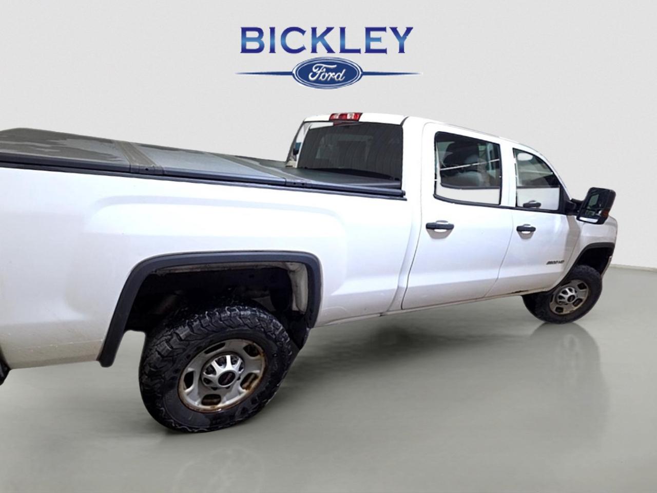 2015 GMC Sierra 2500 TRADESMAN Photo