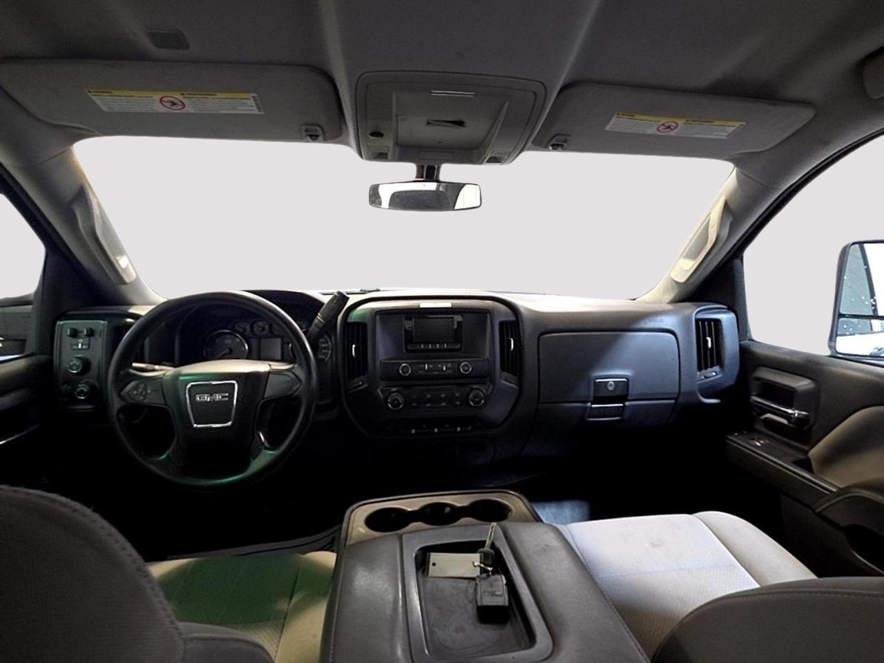 2015 GMC Sierra 2500 TRADESMAN Photo