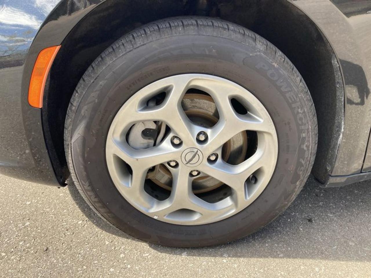 2023 Chrysler Pacifica Limited AWD Photo