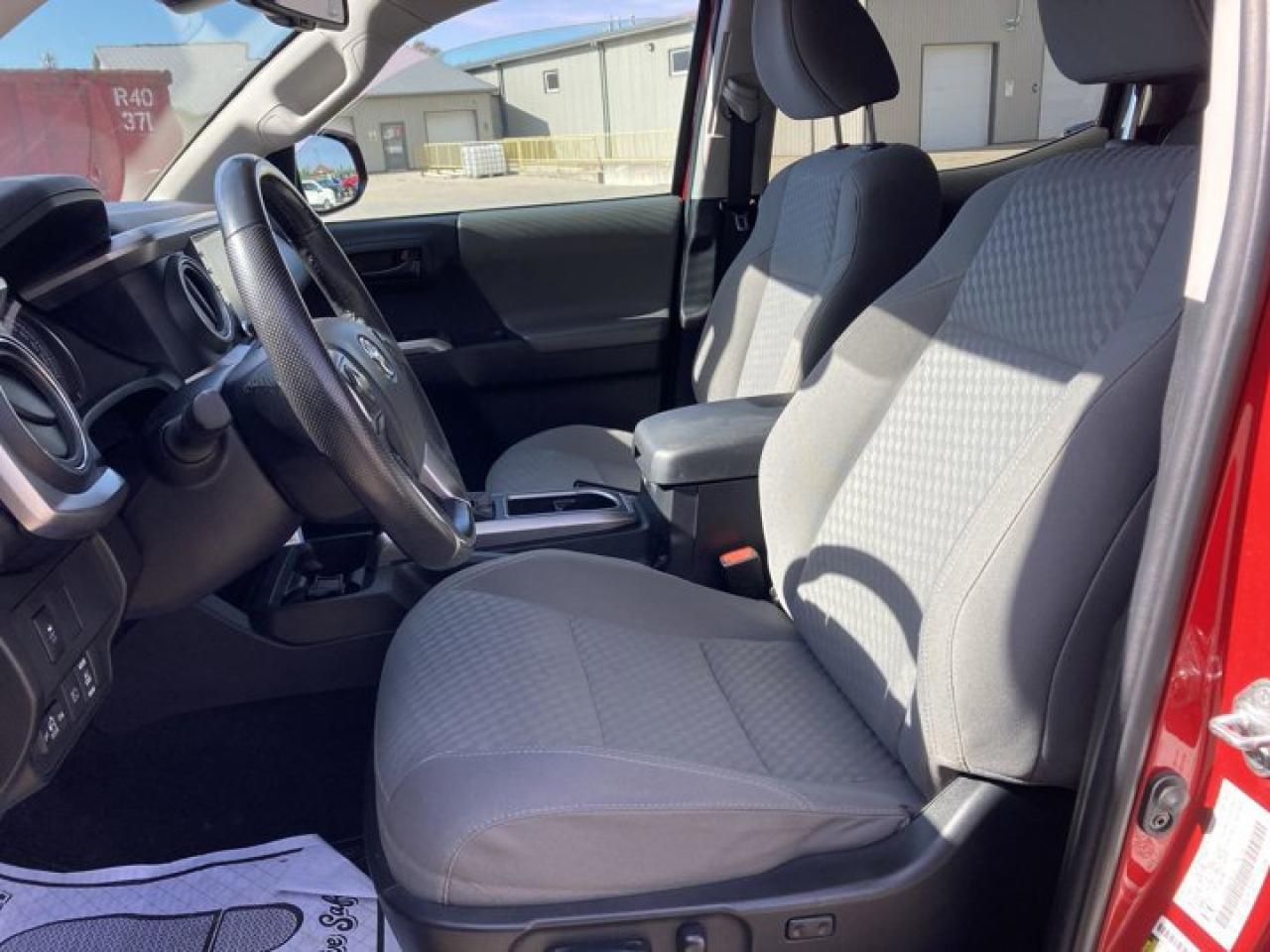 2022 Toyota Tacoma SR5 Double Cab 4x4 | Heated Seats Photo