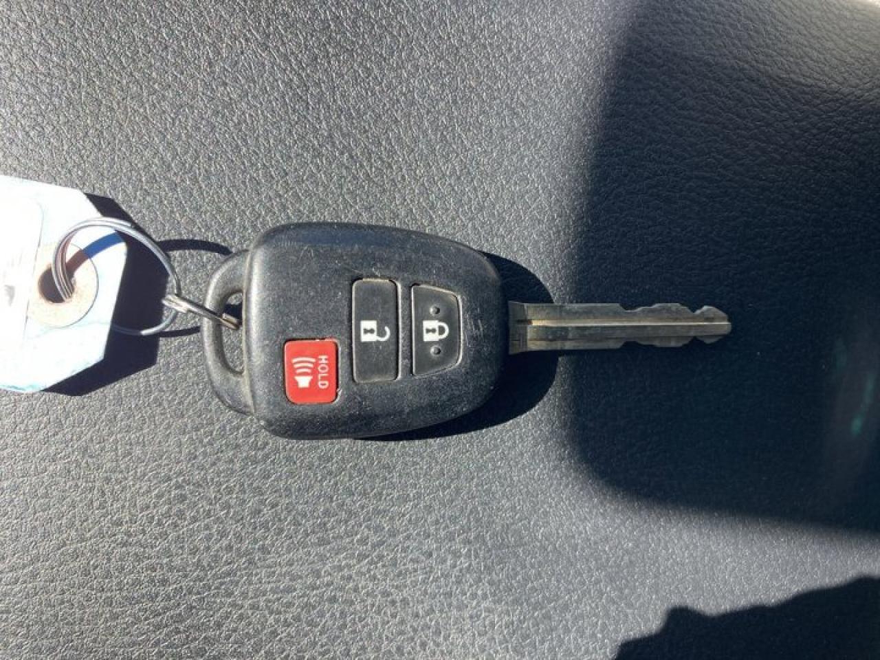 2022 Toyota Tacoma SR5 Double Cab 4x4 | Heated Seats Photo