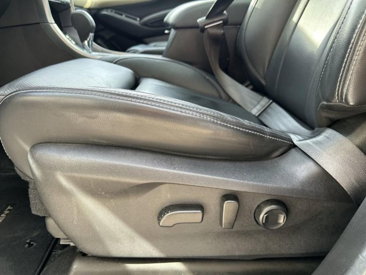 2022 Subaru ASCENT Limited AWD | Panoramic Roof | Heated Seats | Leather Seats Photo