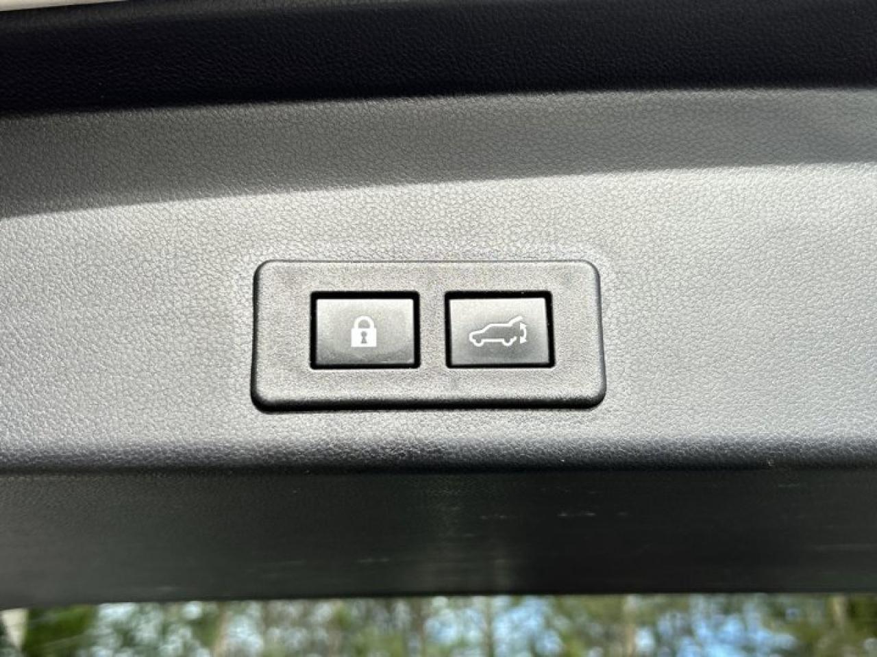 2022 Subaru ASCENT Limited AWD | Panoramic Roof | Heated Seats | Leather Seats Photo