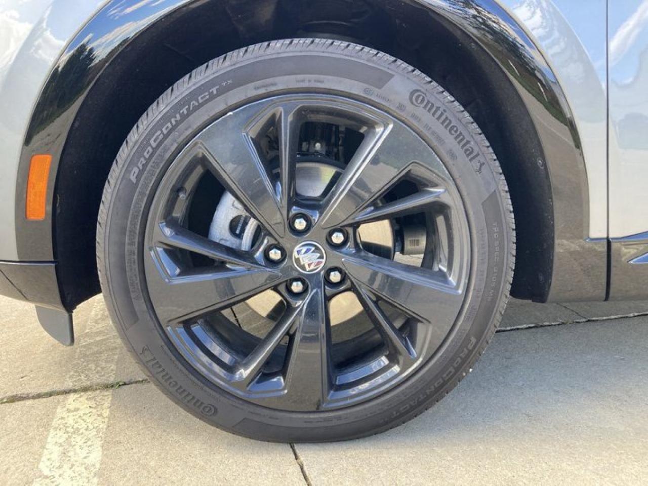 2023 Buick Envision Essence AWD Photo