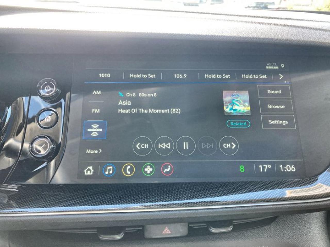 2023 Buick Envision Essence AWD Photo