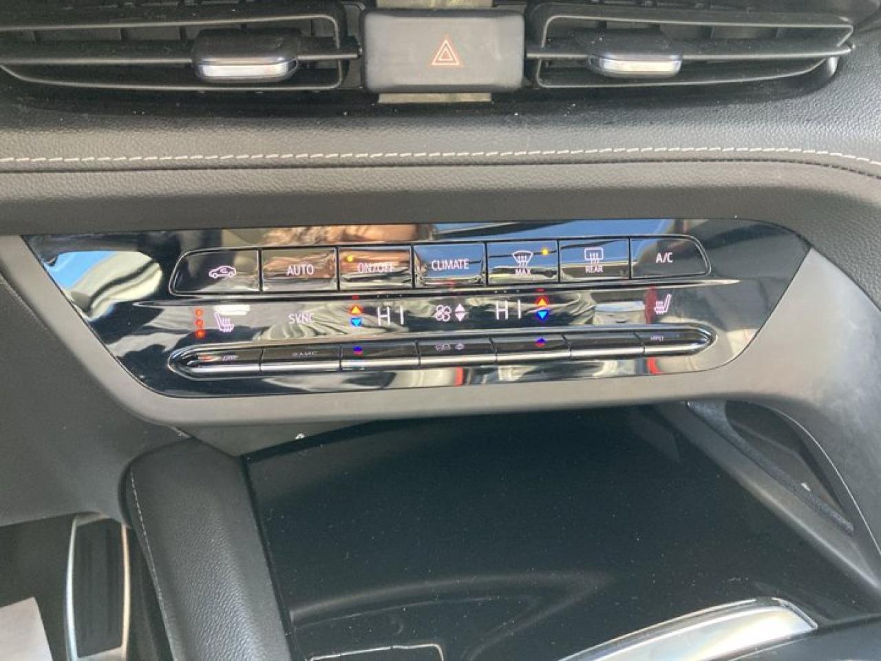 2023 Buick Envision Essence AWD Photo