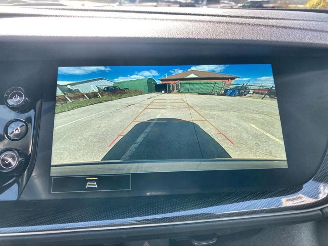 2023 Buick Envision Essence AWD Photo