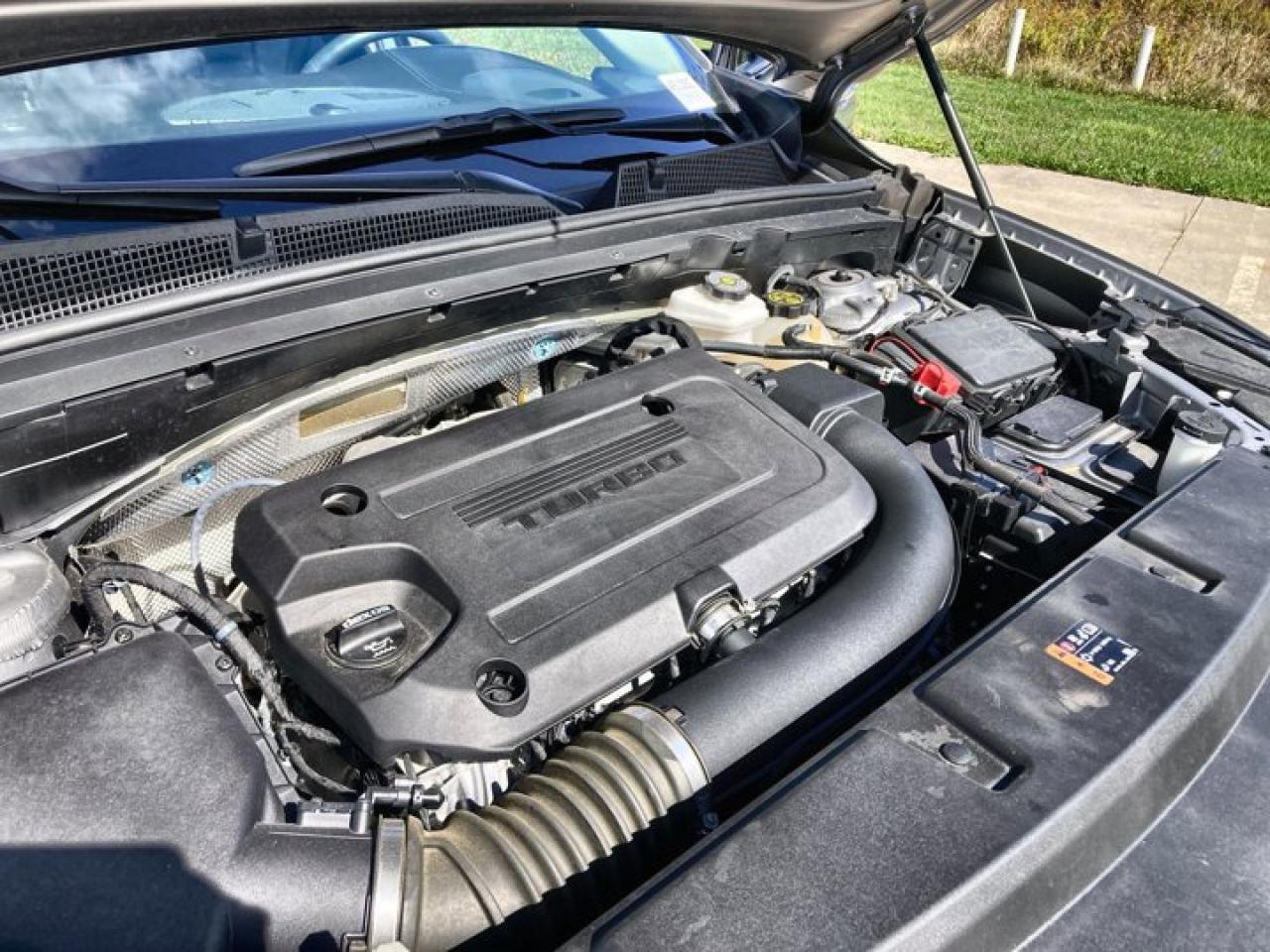 2023 Buick Envision Essence AWD Photo