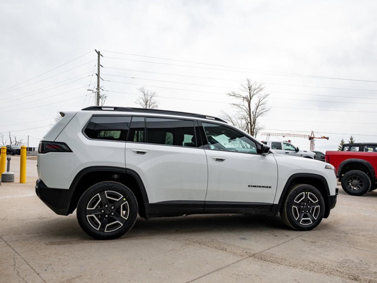 2026 Jeep Cherokee laredo Photo