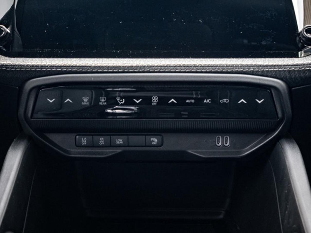 2026 Jeep Cherokee laredo Photo