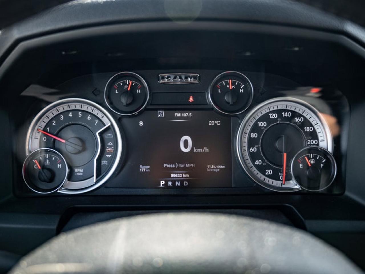 2022 RAM 1500 Classic WARLOCK Photo3