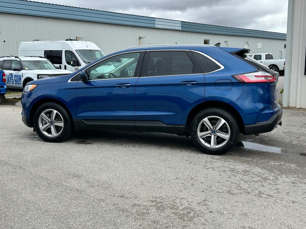 2022 Ford Edge SEL AWD Photo