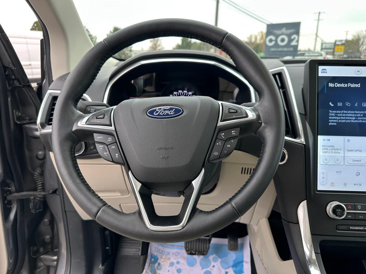 2021 Ford Edge Titanium AWD Photo