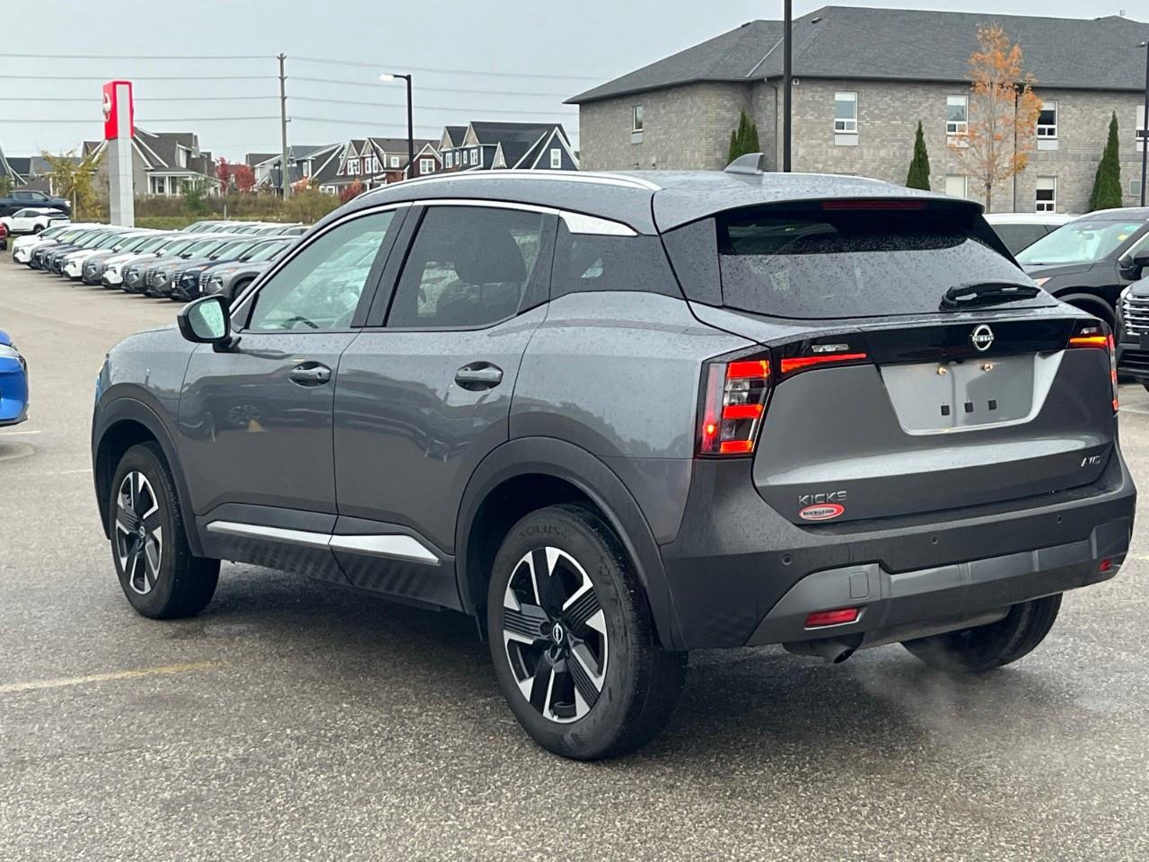 2025 Nissan Kicks SV AWD Photo