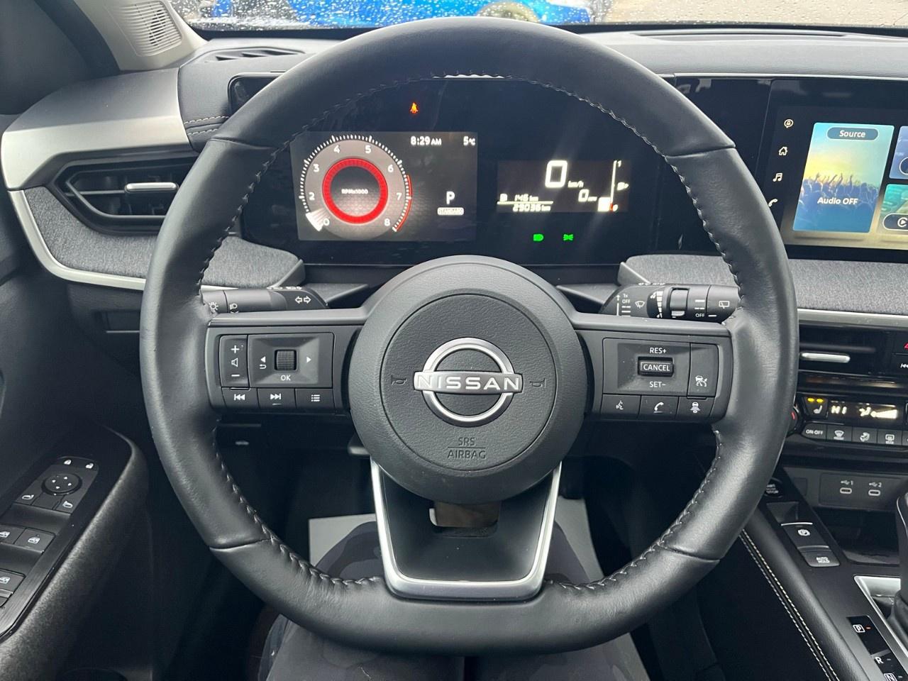 2025 Nissan Kicks SV AWD Photo