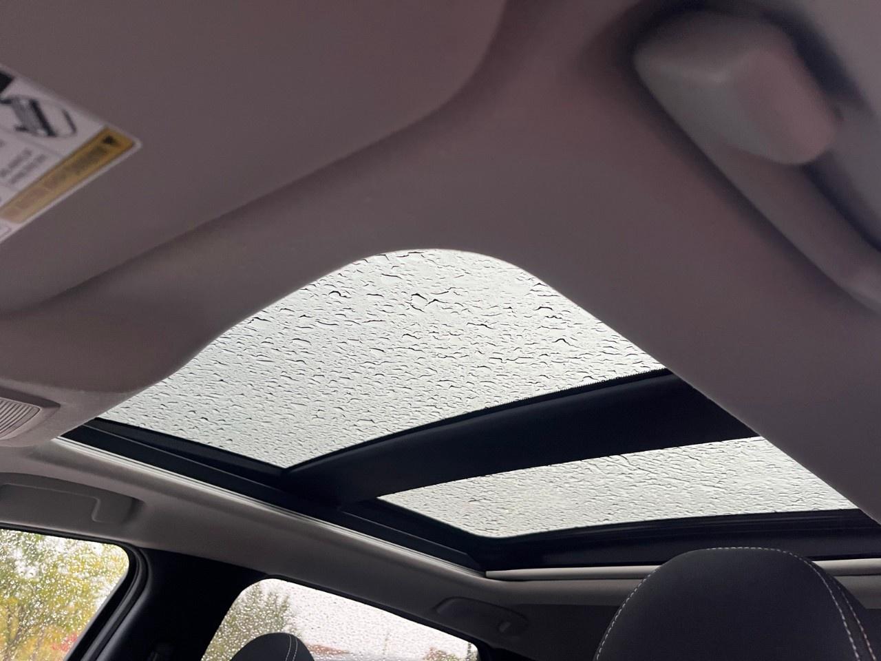 2025 Nissan Kicks SV AWD Photo