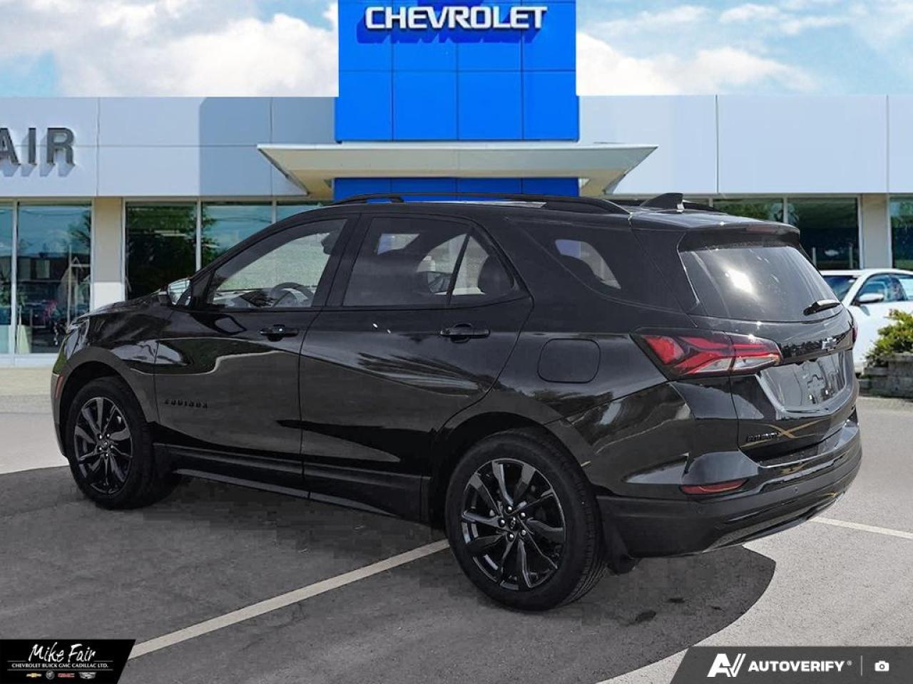 2024 Chevrolet Equinox RS AWD,power sunroof,heated front seats/steering wheel/outside mirrors,assist handle,HD surround vision Photo3