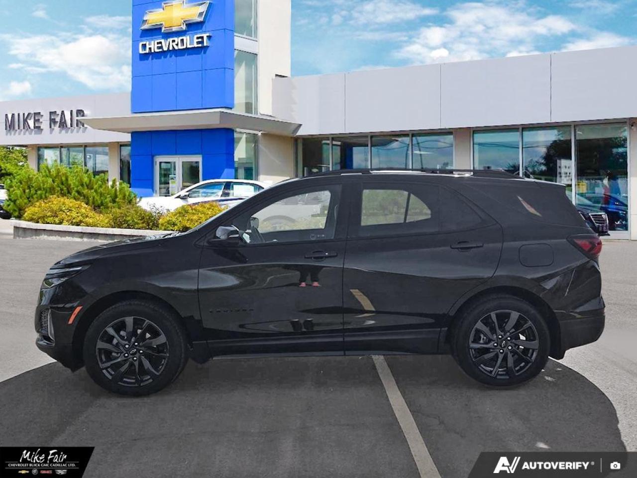 2024 Chevrolet Equinox RS AWD,power sunroof,heated front seats/steering wheel/outside mirrors,assist handle,HD surround vision Photo