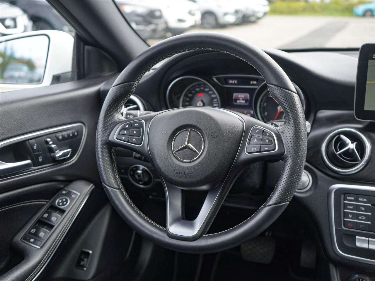2018 Mercedes-Benz CLA250 CLA 250 4MATIC | SUNROOF | NAV | NO ACCIDENTS Photo