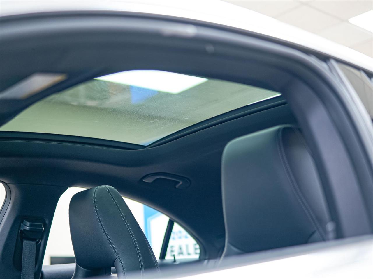 2018 Mercedes-Benz CLA250 CLA 250 4MATIC | SUNROOF | NAV | NO ACCIDENTS Photo