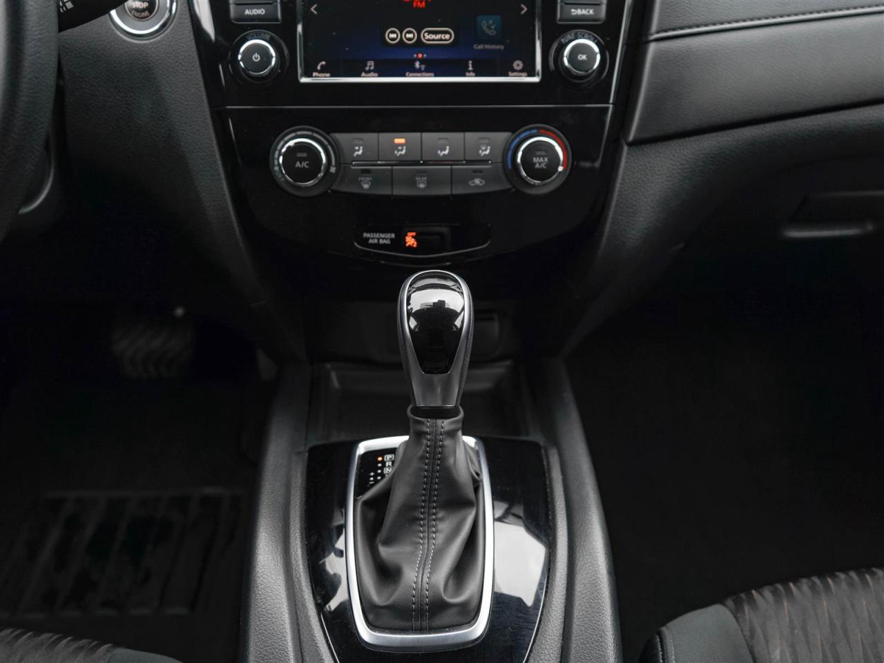 2020 Nissan Rogue SV AWD | NO ACCIDENTS | 9 NISSAN SERV REC Photo