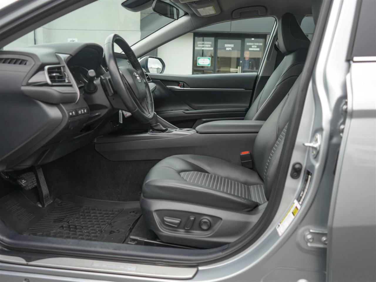 2023 Toyota Camry SE | NO ACCIDENTS | LEATHER | APP CONNECT Photo