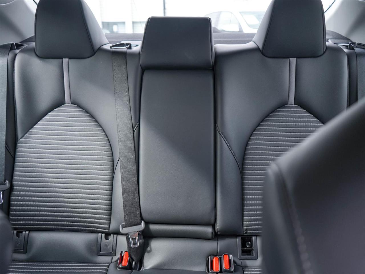 2023 Toyota Camry SE | NO ACCIDENTS | LEATHER | APP CONNECT Photo