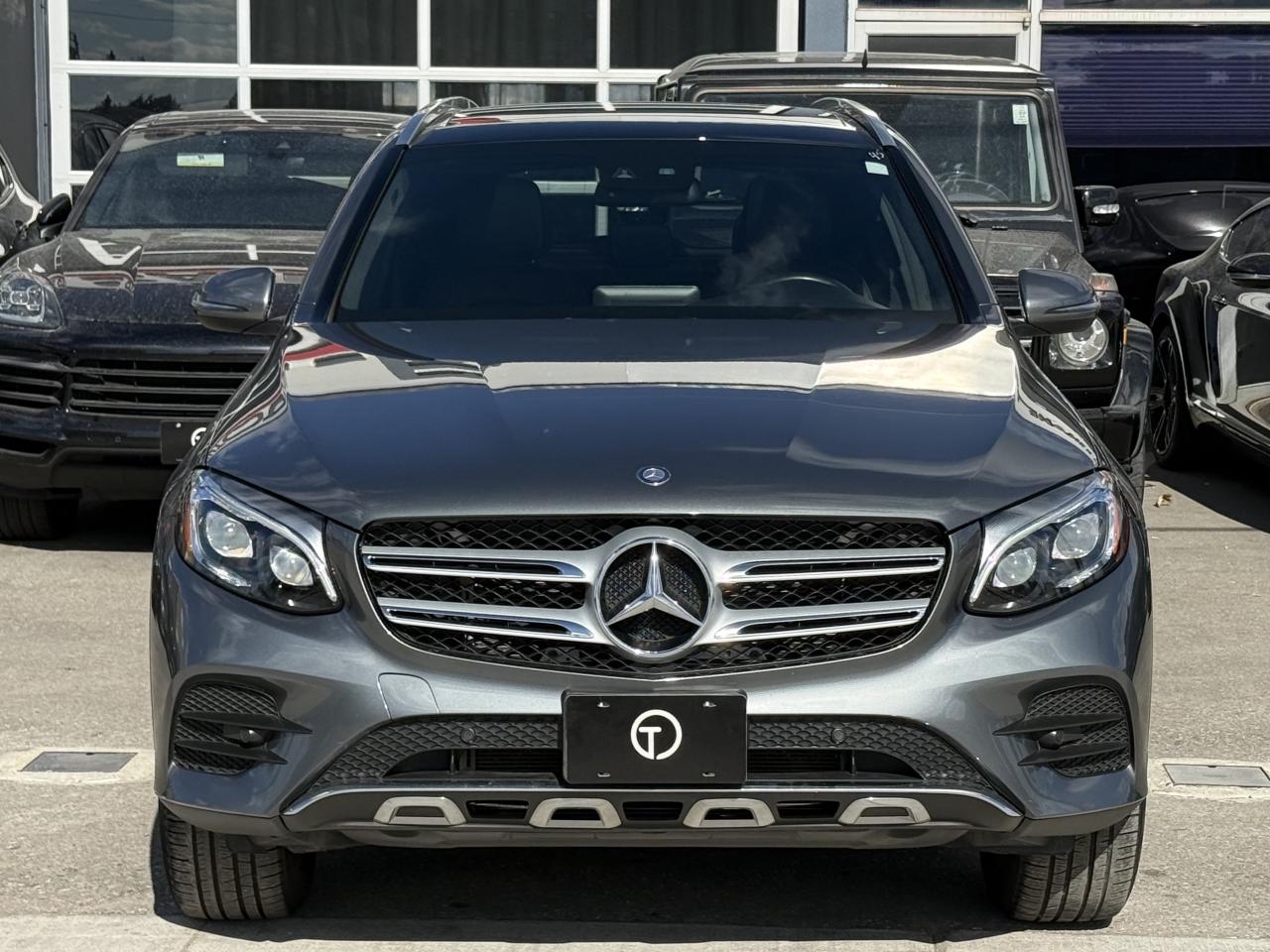 2017 Mercedes-Benz GLC-Class 300 //AMG SPORT | PANO | LOADED Photo3