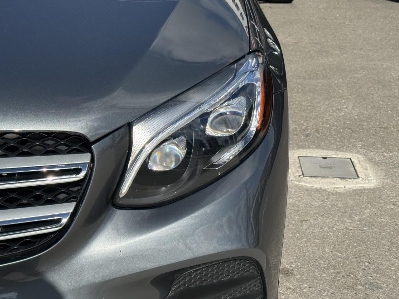 2017 Mercedes-Benz GLC-Class 300 //AMG SPORT | PANO | LOADED Photo