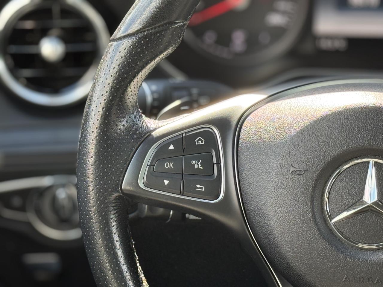 2017 Mercedes-Benz GLC-Class 300 //AMG SPORT | PANO | LOADED Photo