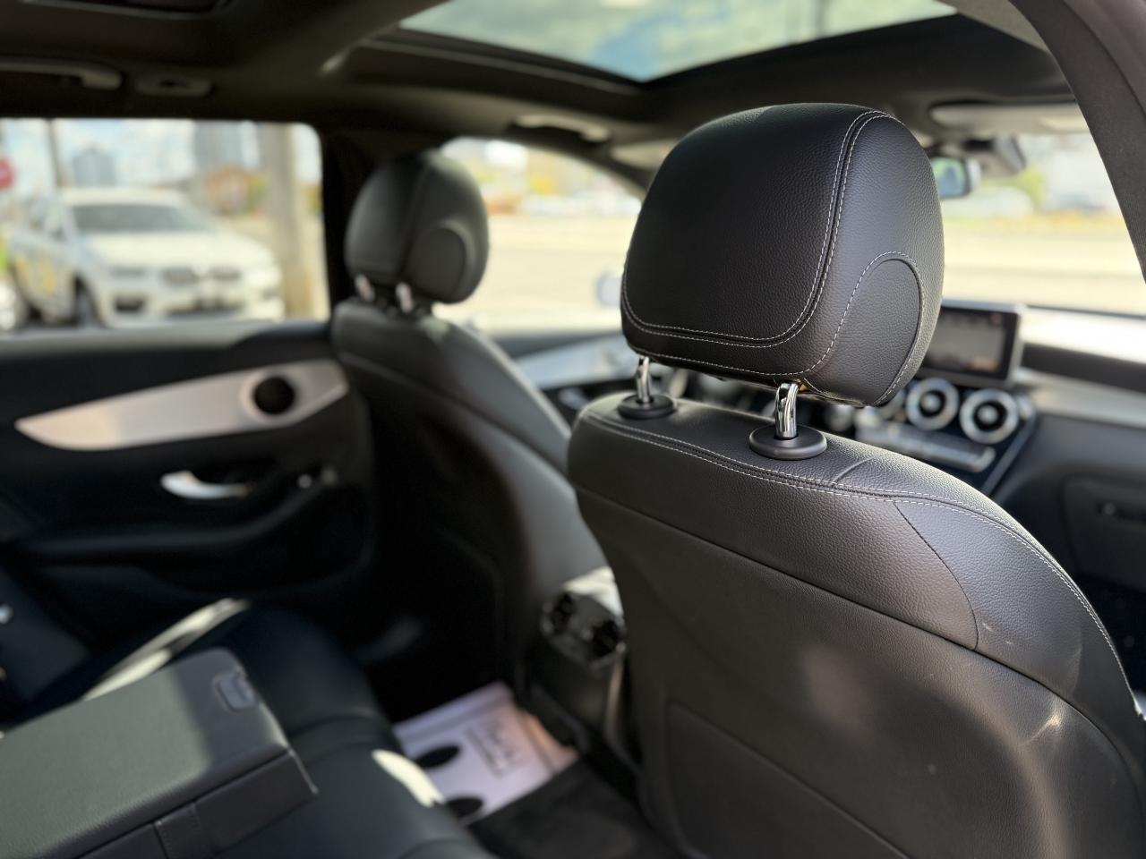 2017 Mercedes-Benz GLC-Class 300 //AMG SPORT | PANO | LOADED Photo