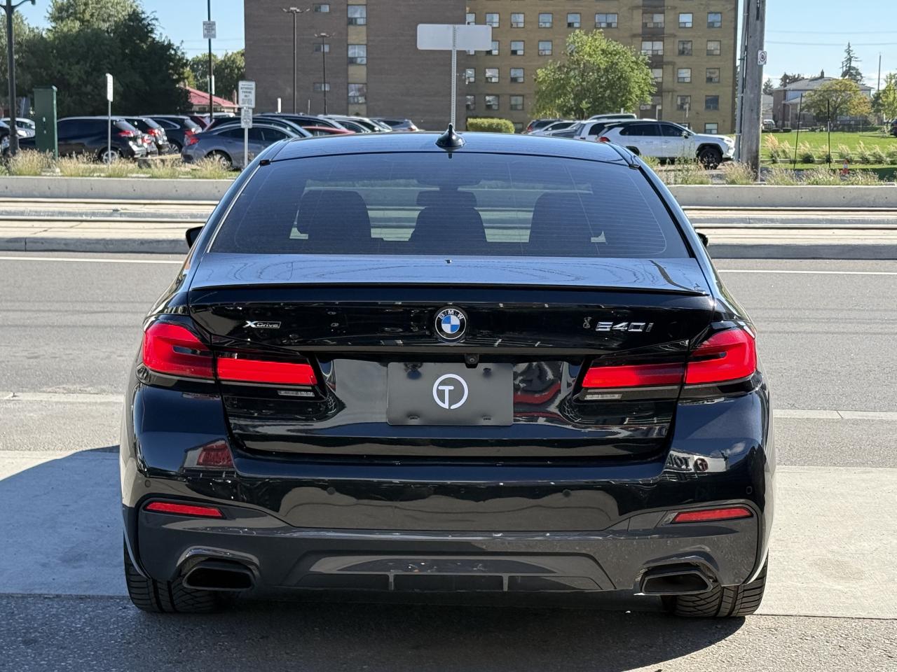 2022 BMW 5 Series 540i //M SPORT | HUD | R/S | PANO | HARMAN KARDON Photo