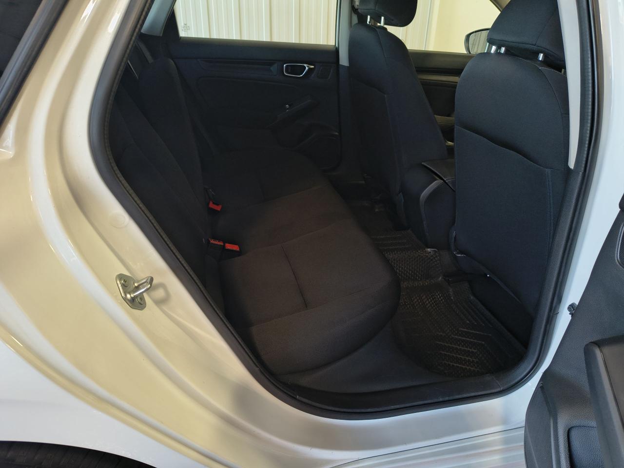 2022 Honda Civic LX CVT Photo0