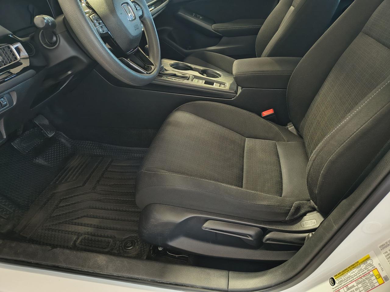 2022 Honda Civic LX CVT Photo0