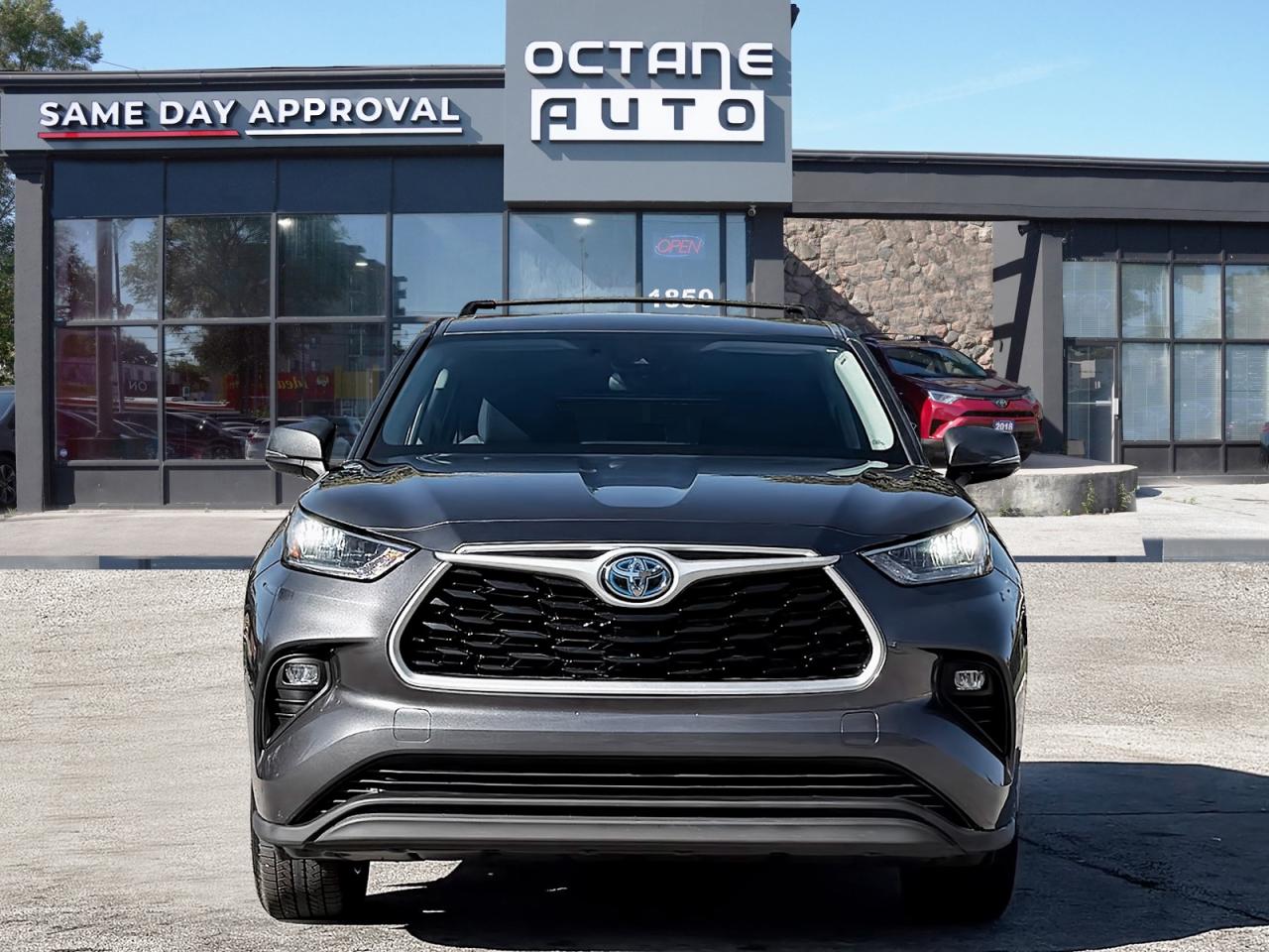 2020 Toyota Highlander Hybrid LE AWD - Photo #2