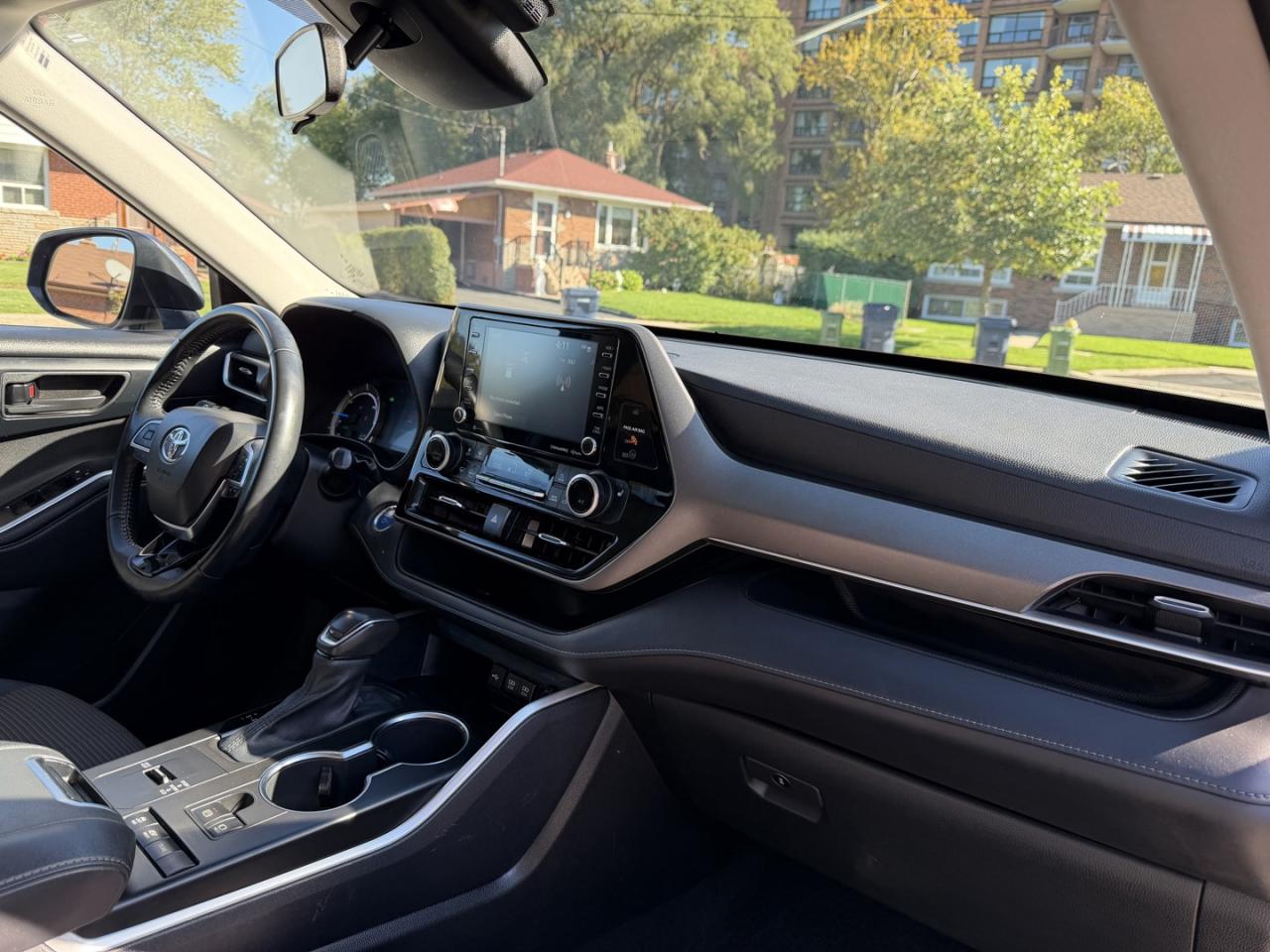2020 Toyota Highlander Hybrid LE AWD - Photo #10