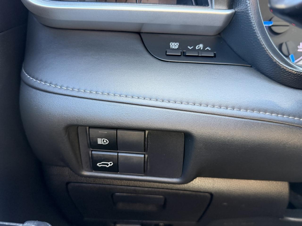 2020 Toyota Highlander Hybrid LE AWD - Photo #22