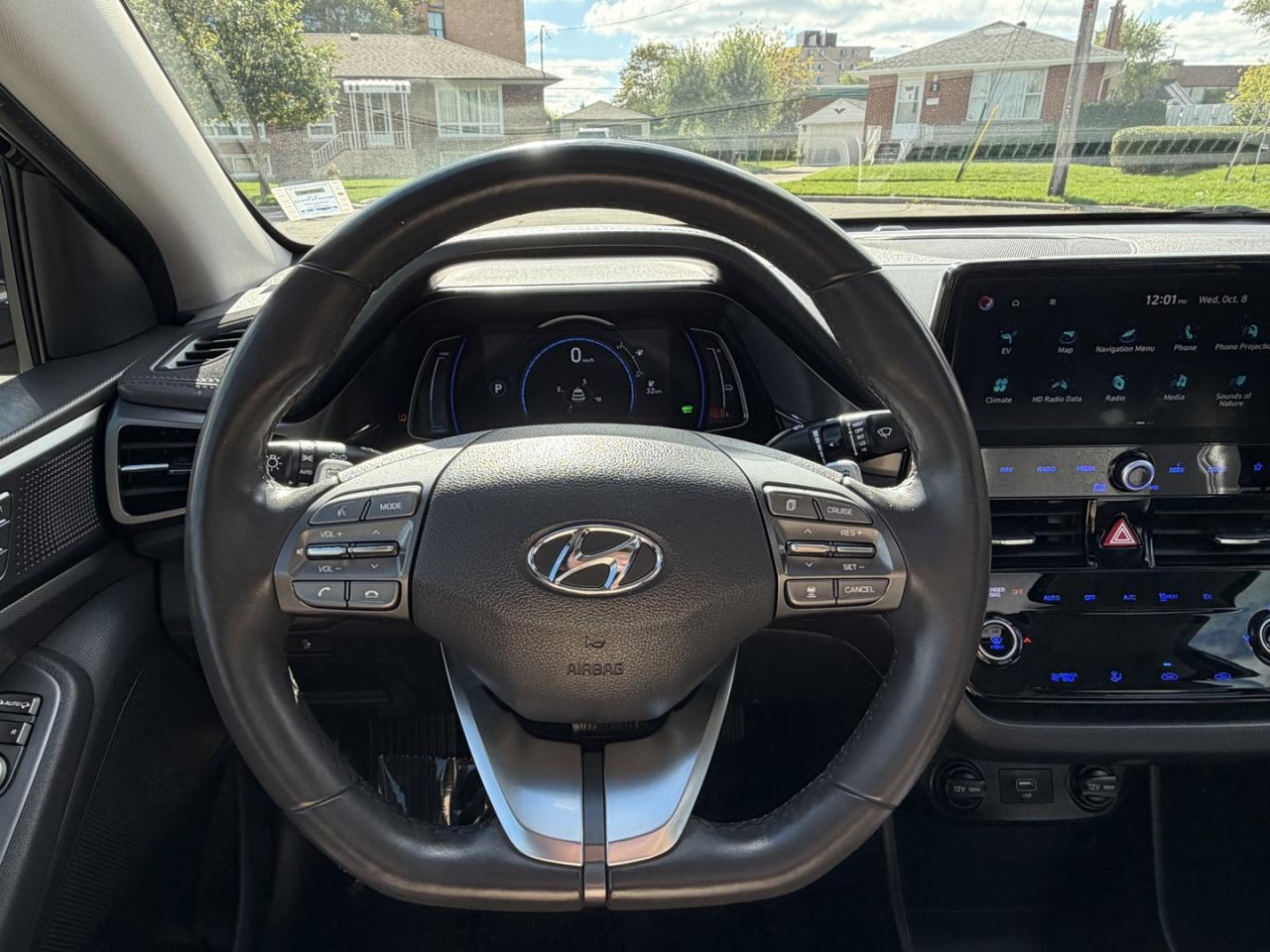 2020 Hyundai IONIQ Electric Limited - Photo #18