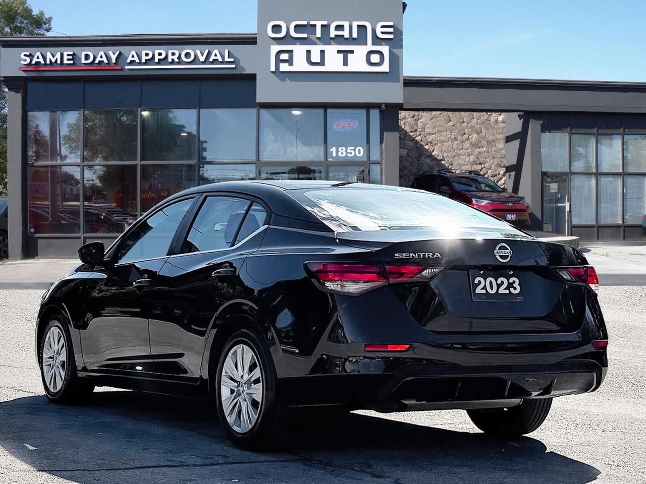 2023 Nissan Sentra S Plus CVT Photo3
