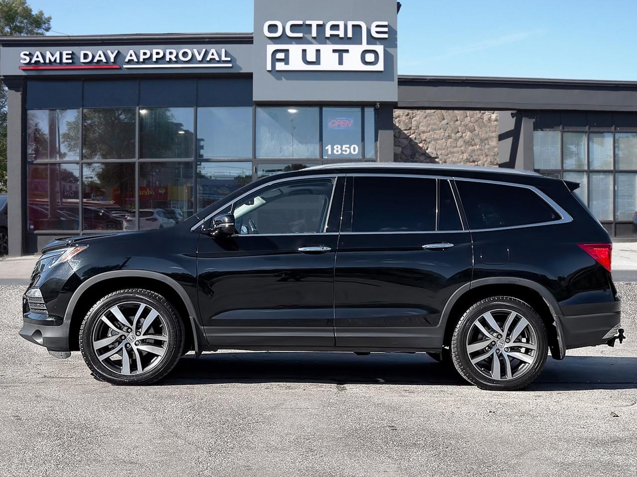 2018 Honda Pilot Touring 4WD Photo2