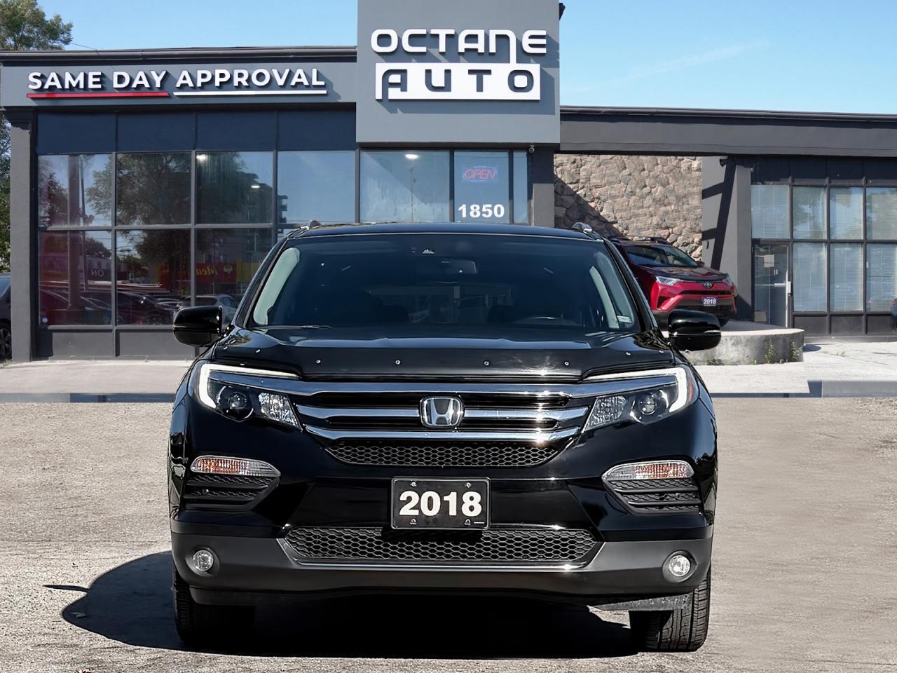 2018 Honda Pilot Touring 4WD - Photo #2